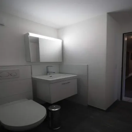 Near Pizol アパート