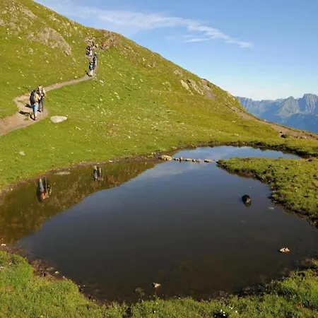 Near Pizol דירה *